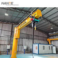 20-free standing jib crane